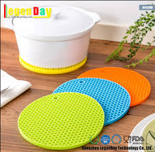 Non Slip Silicone Trivet Set Hot Pot Holders Hot Pads Tableware Insulation Trivets Pots And Pans Mat Heat Res Diy Crafts Tv Dining Table In Kitchen Baby Plates