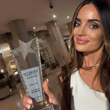 Can anyone recommend someone that does nails please! Near town