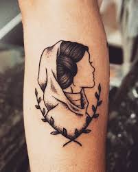 Van mijn debuut tegen engeland heb ik intens genoten. Awesome Body Tattoo S Direto Pro Topo Da Lista Dos Meus Trabalhos De Flash Preferidos Princesa Leia E Body Tattoos Star Wars Tattoo Body Art Tattoos