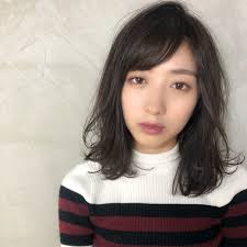 イマドキ女子の前髪ブームって 真似したいトレンドバングはコレ hair ミディアムヘア ヘアスタイル 上品なヘアスタイル