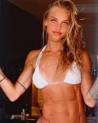 Amanda Essen - Free pics, galleries & more at Babepedia