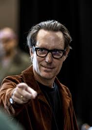 BY WILLIAM SHAKESPEARE DIRECTOR PETER EVANS