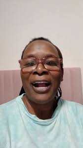 Take off your shoes 👞 👟 when entering someone's house 🏠 🙄 😒