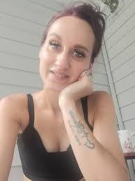 Lauren Duvall's Instagram, Twitter & Facebook