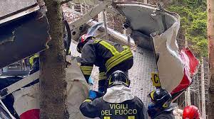 Laut angaben der italienischen bergrettung haben 13 personen das unglück nicht überlebt. 8x7b8likh0wmbm