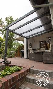 Eine Fast Quadratische Terrassenuberdachung Rexopremium Mit Transparenten 16mm Stegplatten Sorgt Fur Ei Uberdachung Terrasse Terrassenuberdachung Uberdachungen