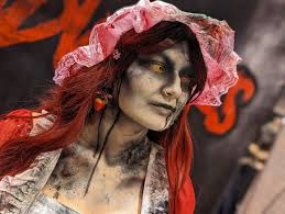 Anyone need a special effects make up artist for horror productions in St.  Louis?