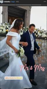 Ivan villa, il neo marito di elisa di francisca, è un autore e produttore televisivo nato a napoli. Oggi Sposi Blog Matrimonio Elisa Di Francisca E Ivan Villa Del 4 Settembre 2019