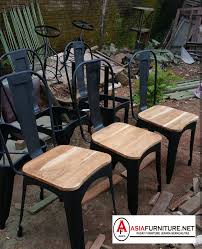 Penggunaan furniture yang unik, yakni bebatuan dengan perpaduan meja kayu. 700 Model Kursi Cafe Minimalis Desain Terbaru Asia Furniture
