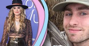 Lainey Wilson's Boyfriend, Devlin Duck Hodges' Life Changed Drastically  After His Retirement From NFL