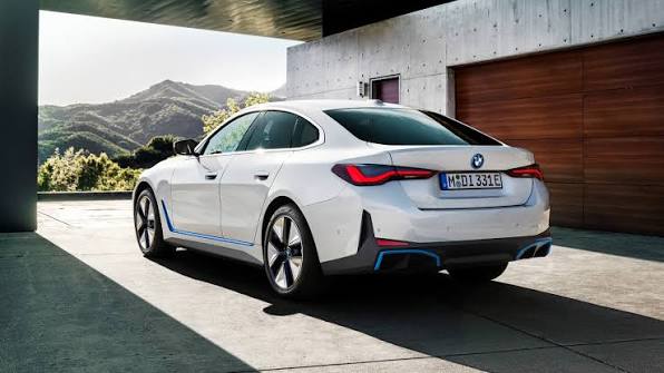 The i4 definitely nails the luxury and performance parts ... but there's  something missing.