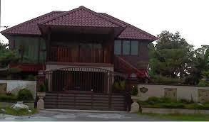 Warna hitam putih pada dinding kamar perlu. Rumah Kayu Modern Di Air Hitam Traditional House Wood House Design Wooden House Design