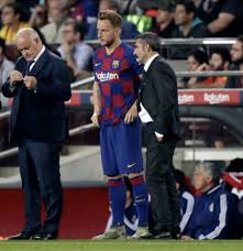 Subpng offers free valverde clip art, valverde transparent images, valverde vectors resources for. Troll Football On Twitter Valverde You Know What You Have To Do Rakitic No Valverde Me Neither Tell Messi I Say Hi