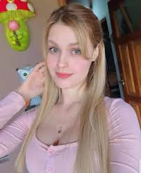 I need a husband to I can sponsor to abroad, the passport is already in my  hand i will send it to you if you accept to be my husband. 💞💞🫂📲 👇👇