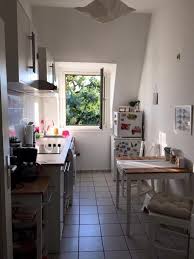 Gemutliches Kuche In Frankfurt Am Main Mit Fliesenboden Und Blick Ins Grune Wohnung In Frankfurt Frankfurt Kuc Kuche Einrichten Kuchen Inspiration Wohnung