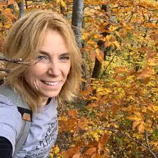 Lisa Nast's Instagram, Twitter & Facebook