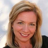 Kendra Davidson's Instagram, Twitter & Facebook