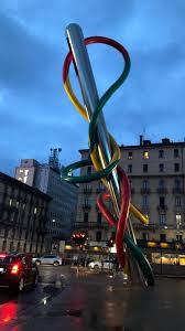 Milan Italy Needle Tread Amp Knot 18 M 20 M 37 5 M By Claes Oldenburg And Coosje Van Bruggen Claes Oldenburg Oldenburg Milan Italy