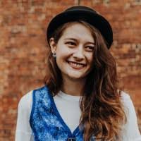 Julia Mcconnell's Instagram, Twitter & Facebook