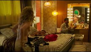 Erin Moriarty topless no filme Driven - Tomates Podres