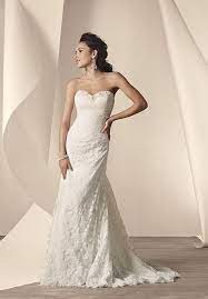 Meghan markle set the new standard for minimalist wedding dresses with quintessentially bridal, lace adds femininity, romance and grace to any wedding dress. Pin On Wedding