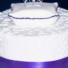 Most ceremonial wedding cakes are made with two or more layers of cake, with icing between each layer. Engagement Or Wedding Ring Cake Special Days Cakesspecial Days Cakes