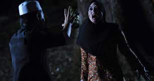 Check spelling or type a new query. Munafik 2 Earns Rm21 6mil In Just 4 Days The Star