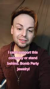 Kara Deaton's Instagram, Twitter & Facebook