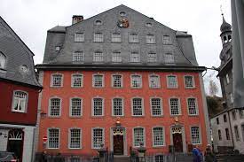 Das rote haus, zur mitte des 18. Rotes Haus Monschau Foto Bild Architektur Fotos World Bilder Auf Fotocommunity