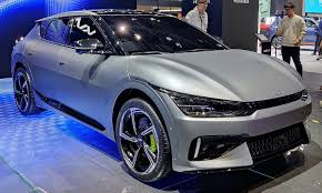 Kia ev6 linnamaastur on ehitatud uudsele elektriautode platvormile ja pakub nii pikka läbisõiduulatust kui ka ülikiiret laadimisvõimekust. Kia Ev6 Wikipedia