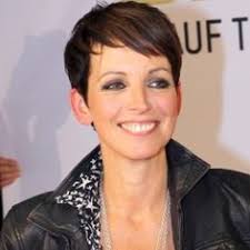 Humorous views on interesting, bizarre and amusing articles, submitted by a community of millions of news junkies, with regular photoshop contests. 49 Nena Gabriele Susanne Kerner Ideas Waves Song Singer Hair Without Bangs