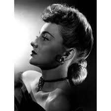 Olivia De Havilland In Pompadour Hair Style 1942 Photo Print (16 x 20)