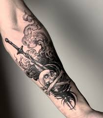 101 Amazing Dark Souls Tattoo Designs You Need To See Outsons Men S Fashion Tips And Style Em 2020 Tatuagem Inicial Boas Ideias Para Tatuagem Tatuagens Aleatorias
