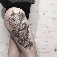 Ghostface tattoo down my shoulder. Tattoo Done By Valerakottattoo Rosetattoo Attoo Tatuaje Snake Snaketattoo Snake Tattoo Design Snake Tattoo Torso Tattoos