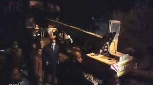 سيدة عارية تخترق جنازة الأمير فيليب. Ù…Ø­Ø§ÙˆÙ„Ø§Øª Ù„ÙØµÙ„ Ù‚Ø·Ø§Ø± Ø£Ø³ÙŠÙˆØ· Ø¹Ù† Ø§Ù„ÙˆÙ†Ø´ Ø§Ù„Ù…ØªØ³Ø¨Ø¨ ÙÙ‰ Ø­Ø§Ø¯Ø« ÙØ²Ø§Ø±Ø© ØµÙˆØ± ÙˆÙÙŠØ¯ÙŠÙˆ Ø§Ù„ÙŠÙˆÙ… Ø§Ù„Ø³Ø§Ø¨Ø¹