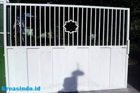 #pagarbesi#pagarmotif#tutoriallasok sesuai janji saya.untuk membuat tutorial cara pembuatan ,yg biasa di tempat saya di sebut motif anyam/batik.mohon mf. Harga Pintu Pagar Minimalis Besi Pintu Pagar Semi Tempa Dan Pagar Gudang Model Terbaru Update Juli 2021