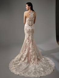 Ich verkaufe mein tolles und bequemes #brautkleid von #rosaclara in größe 36. Fit And Flare Brautkleid In Rosa Mit 3d Spitze Transparentem Spitzentop Tattoo Effekt Illusion Ausschnitt Und Schleppe Von Blue By Enzoani Modell Matilda Heiraten Mit Braut De