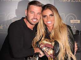 Katie would make the best step mom porno ever (self.katieprice). Katie Price Terrified As Teeth Fall Out Before Vacation With Boyfriend