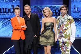 She is more than exited to finally find a supermodel, but she won't do it alone; Top Model 2 Weronika Lewicka Zamiast Mielcarz Casting W Internecie
