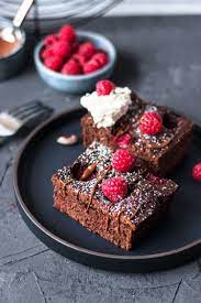 saftige schoko himbeer brownies glutenfrei und vegan rezept glutenfreier kuchen schoko himbeer kuchen kuchen rezepte einfach