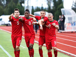 Maybe you would like to learn more about one of these? Filho De Quinzinho E Internacional Portugues E Inspira Se Em Balotelli Maisfutebol