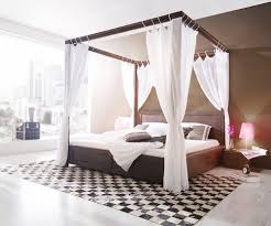Pin Von Nathalie Rochecouste Auf Schlafzimmer In 2020 Himmelbetten Baldachin Uber Dem Bett Wohn Design