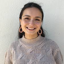 Lily Maxwell's Instagram, Twitter & Facebook