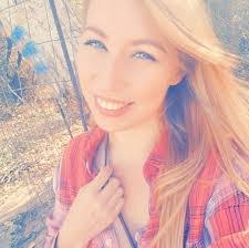 Desiree Apodaca's Instagram, Twitter & Facebook