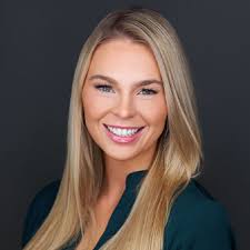 Aubrey Burris's Instagram, Twitter & Facebook