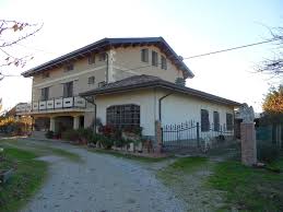 La casa, in perfette condizioni, è internamente così disposta : Villa Casa 424 Mq 699 000 Vendita San Mauro Pascoli Ilovecasa Eu