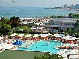 Offering a seasonal outdoor pool, children's playground and free wifi, mera resort is located in venus, just 328 feet from the sandy beach. Mera Resort Ex Cocorul Pajura Venus Venus Saturn Impresii PÄƒreri RecomandÄƒri Mera Resort Ex Cocorul Pajura Venus Amfostacolo Amfostacolo