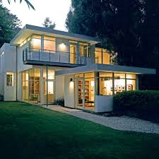 Explore tips, how to's and techniques on interior painting for your interior walls. Contemporary House With Clean And Simple Plan And Interior Digsdigs