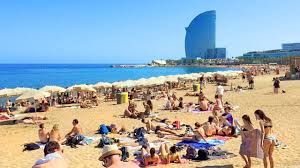 Barcelona's strände sind nicht nur wieder geöffnet, sondern regelmässig jedes wochenende total überlastet und müssen von der polizei geschlossen werden. Strand In Barcelona á… Schonster Strand Fur Strandurlaub