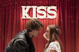 The kissing booth 2 (будка поцелуев 2) (2020) трейлер. The Kissing Booth 2018 Imdb
